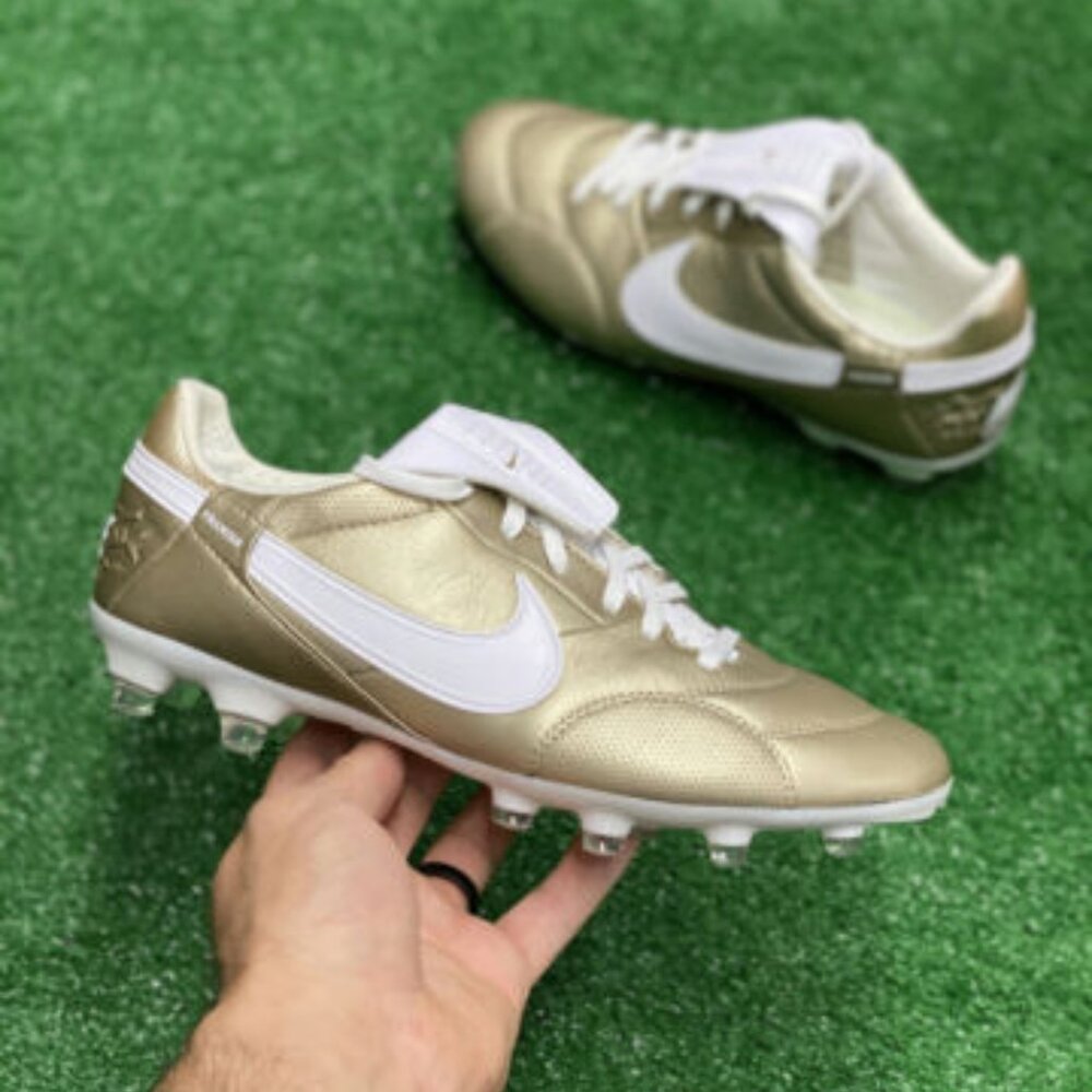 Nike Premier 3 Low Mens Soccer Cleats Gold AT5889-200 NEW* Sz 7